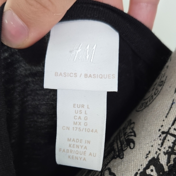 H&M Black Long Sleeve Women's Tee - Picture 2 of 5